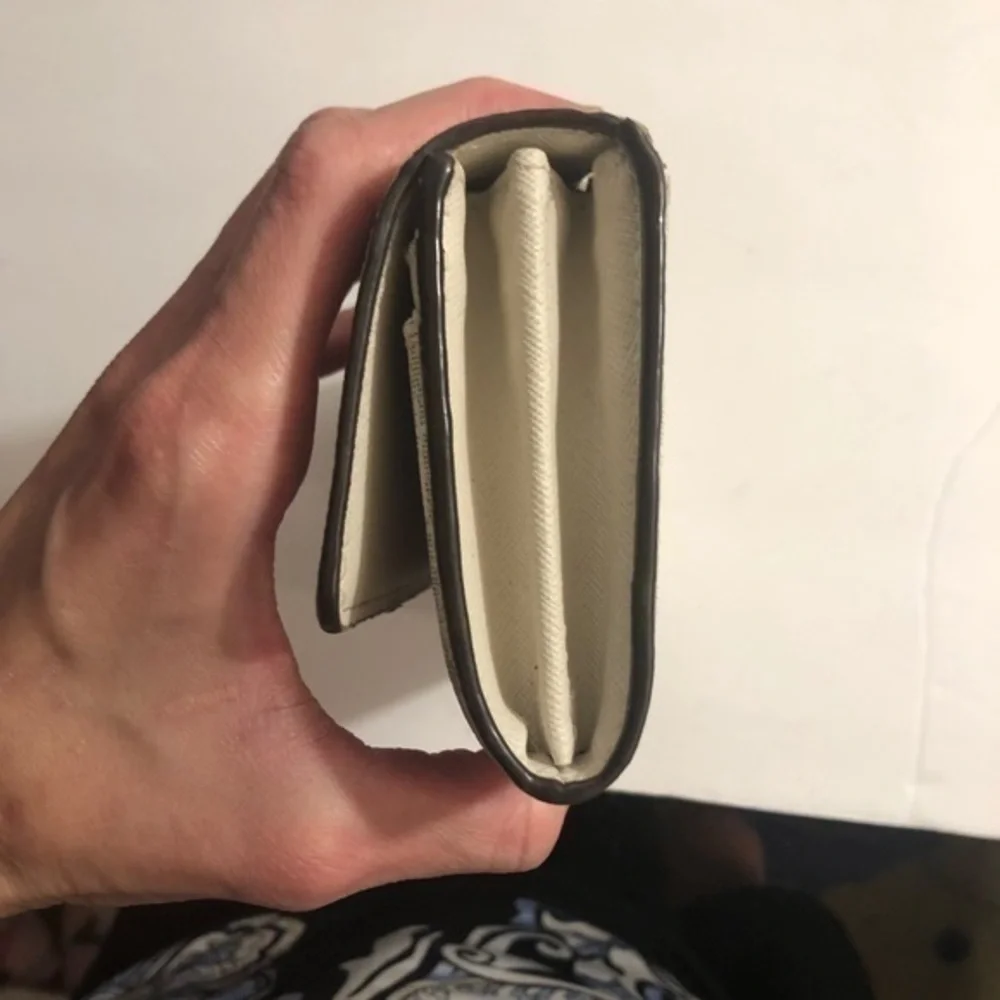 Michael kors white gold tone signature mk wallet